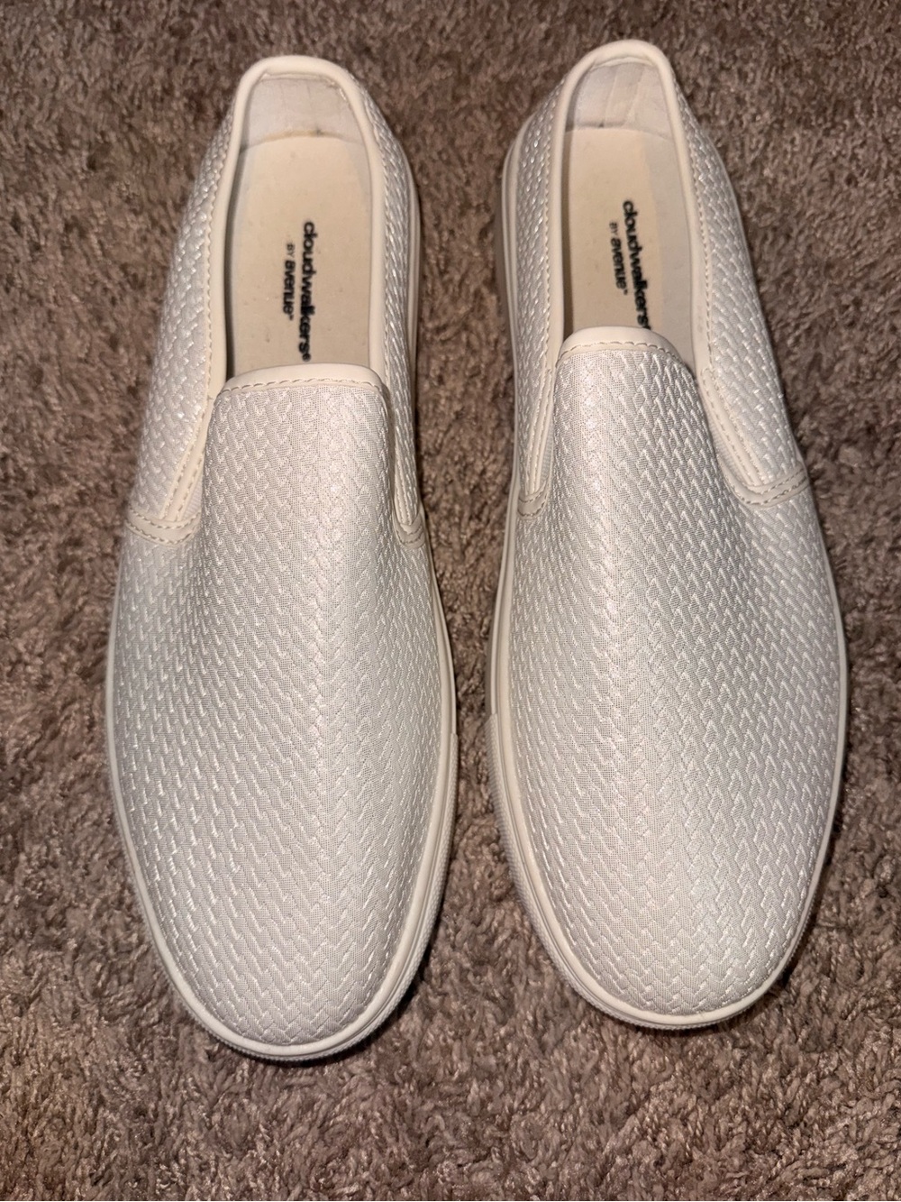 Cloudwalker shoes by Avenue size 11